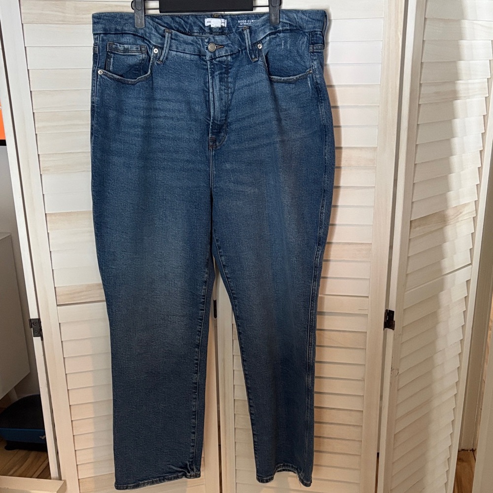 Good American Good Curve Straight Jeans